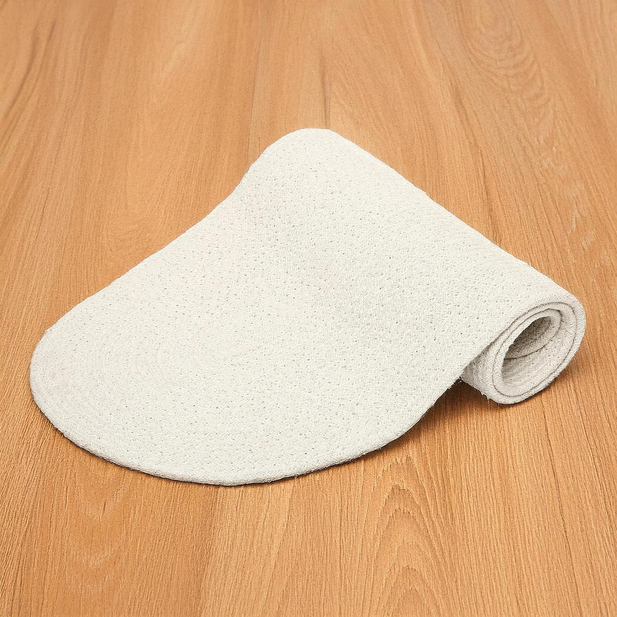 Table Runner Oval, Linen Textured Table Runner for Dining Table, 30x91 cm Farmhouse Boho Table Decor for Home Kitchen, Everyday Wedding Party Holiday Table Setting (Beige & Off-White)